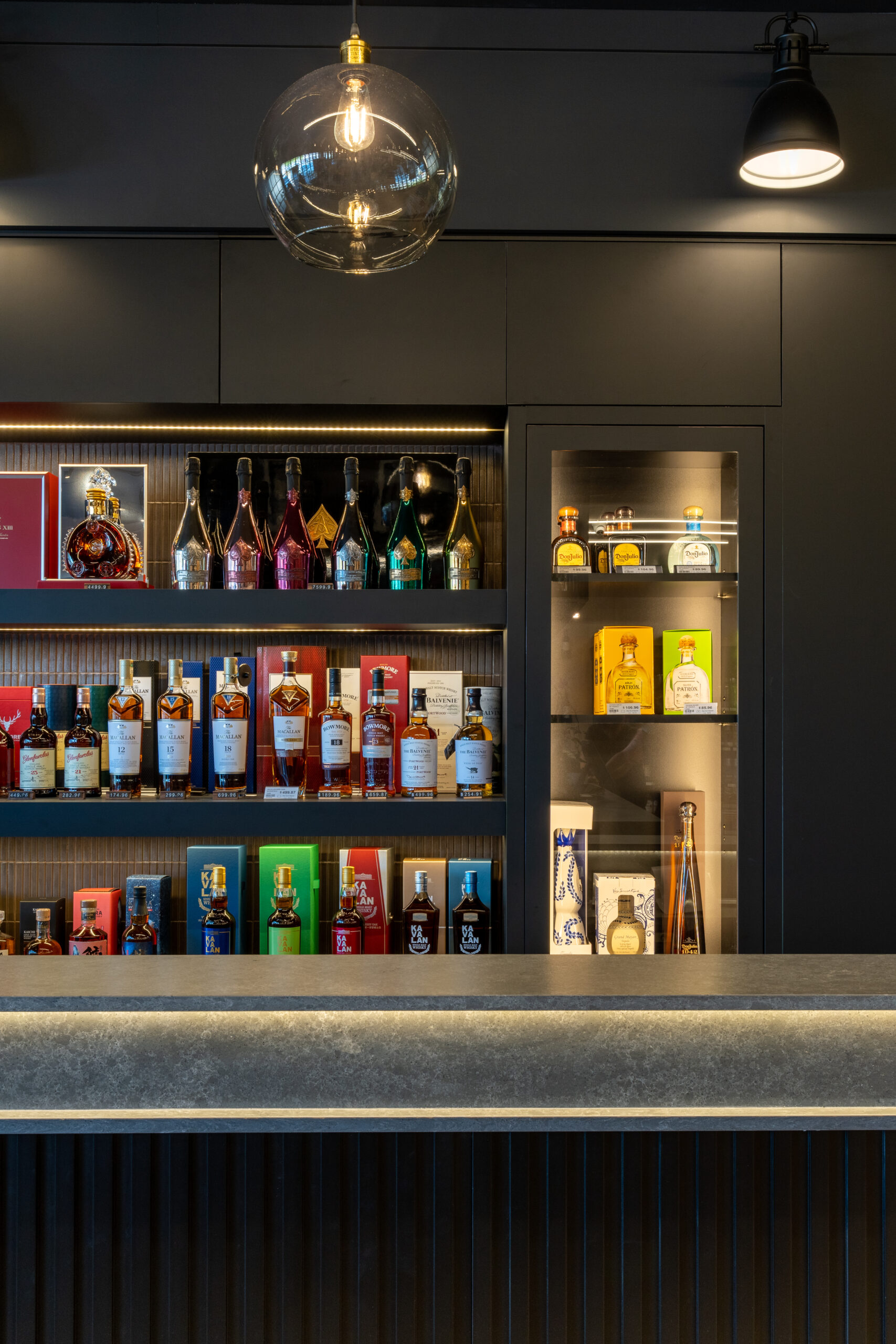 Liquor Store: Wine and Liquor Display Cabinet